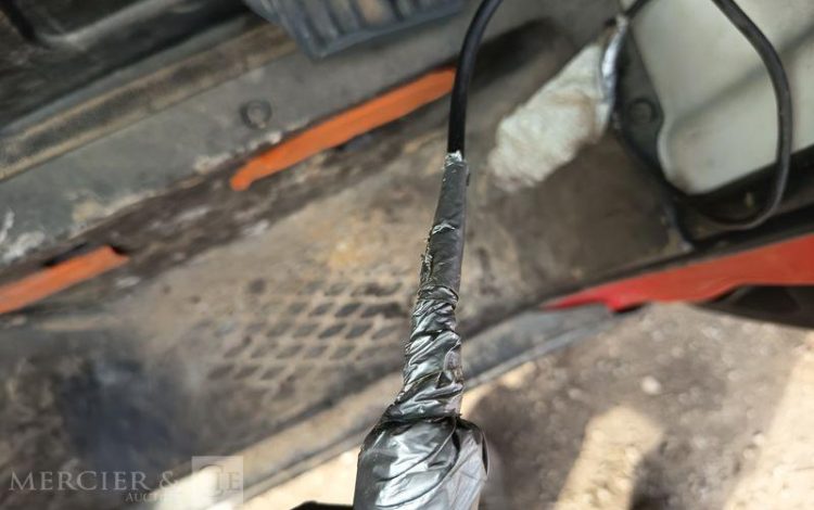 IVECO 35C13 BENNE SIMPLE CABINE COFFRE  EB-218-GW