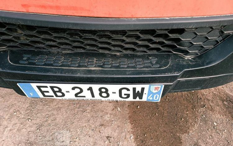 IVECO 35C13 BENNE SIMPLE CABINE COFFRE  EB-218-GW