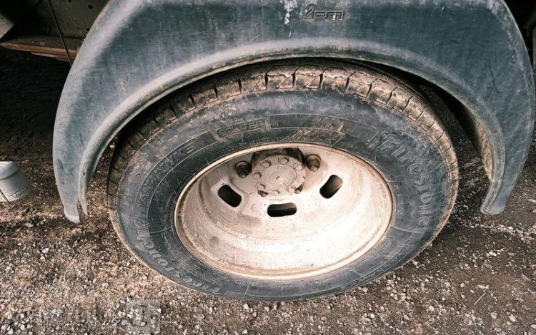 IVECO 35C13 BENNE SIMPLE CABINE COFFRE  EB-218-GW