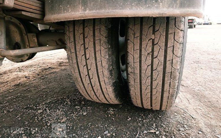 IVECO 35C13 BENNE SIMPLE CABINE COFFRE  EB-218-GW