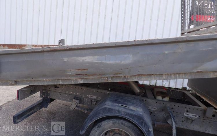 IVECO 35C13 CAMION BENNE  EB-373-DQ