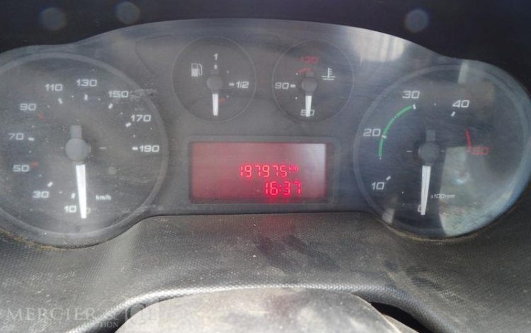 IVECO 35C13 BENNE SIMPLE CABINE COFFRE  EC-440-NG