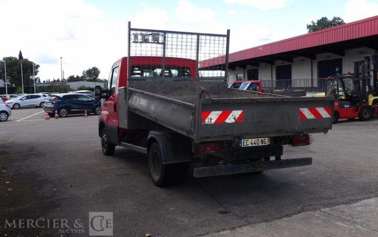 IVECO 35C13 BENNE SIMPLE CABINE COFFRE  EC-440-NG
