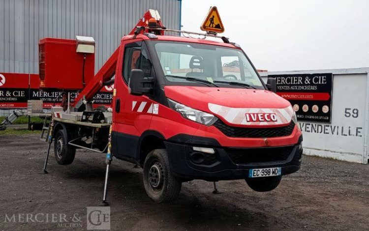 GSR 35S11 AVEC NACELLE GSR E169TR 11M – DIESEL – 1727 HEURES – ANNEE 2016 ROUGE EC-998-WD