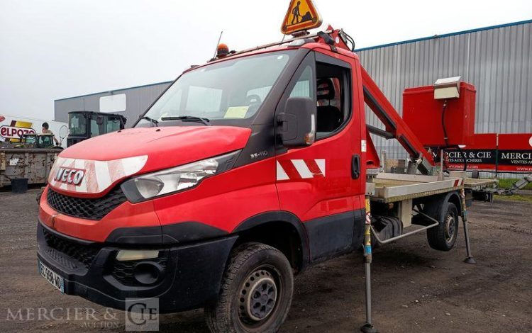 GSR 35S11 AVEC NACELLE GSR E169TR 11M – DIESEL – 1727 HEURES – ANNEE 2016 ROUGE EC-998-WD