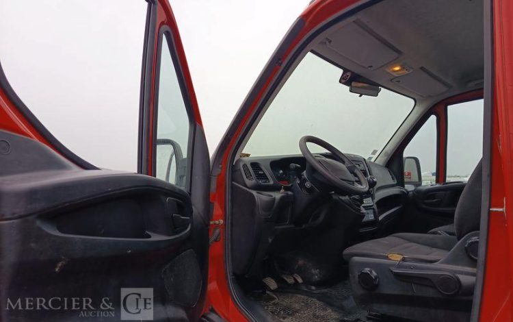 GSR 35S11 AVEC NACELLE GSR E169TR 11M – DIESEL – 1727 HEURES – ANNEE 2016 ROUGE EC-998-WD