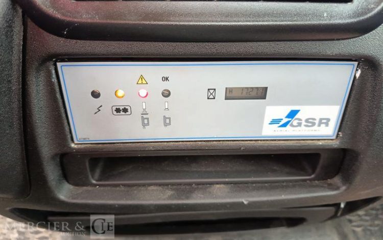 GSR 35S11 AVEC NACELLE GSR E169TR 11M – DIESEL – 1727 HEURES – ANNEE 2016 ROUGE EC-998-WD