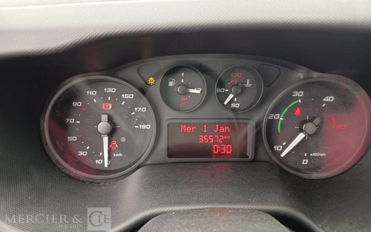 GSR 35S11 AVEC NACELLE GSR E169TR 11M – DIESEL – 1727 HEURES – ANNEE 2016 ROUGE EC-998-WD