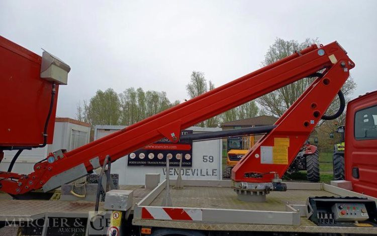 GSR 35S11 AVEC NACELLE GSR E169TR 11M – DIESEL – 1727 HEURES – ANNEE 2016 ROUGE EC-998-WD