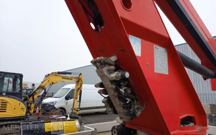 GSR 35S11 AVEC NACELLE GSR E169TR 11M – DIESEL – 1727 HEURES – ANNEE 2016 ROUGE EC-998-WD