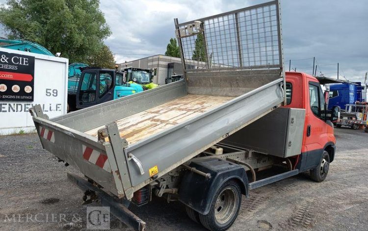 IVECO 35C13 BENNE SIMPLE CABINE COFFRE  ED-152-WX