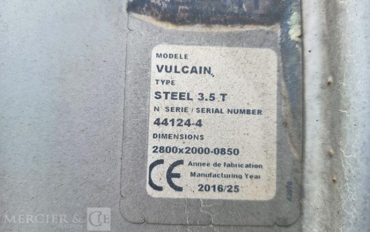 IVECO 35C13 BENNE SIMPLE CABINE COFFRE  ED-152-WX