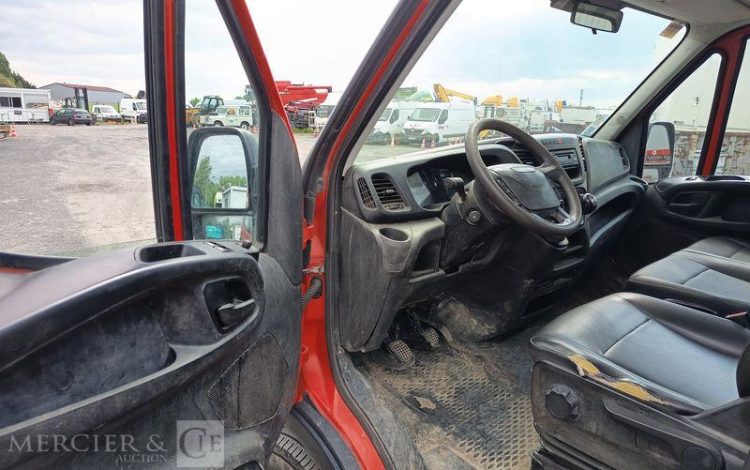 IVECO 35C13 BENNE SIMPLE CABINE COFFRE  ED-152-WX