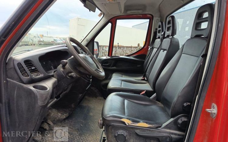 IVECO 35C13 BENNE SIMPLE CABINE COFFRE  ED-152-WX
