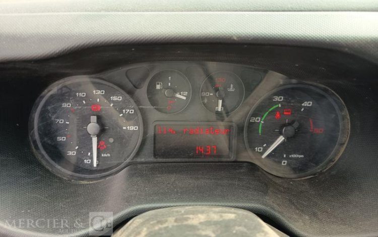 IVECO 35C13 BENNE SIMPLE CABINE COFFRE  ED-152-WX