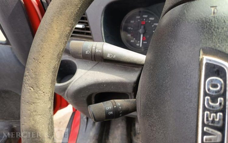 IVECO 35C13 BENNE SIMPLE CABINE COFFRE  ED-152-WX