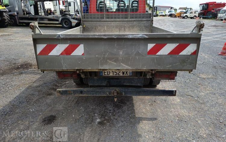 IVECO 35C13 BENNE SIMPLE CABINE COFFRE  ED-152-WX