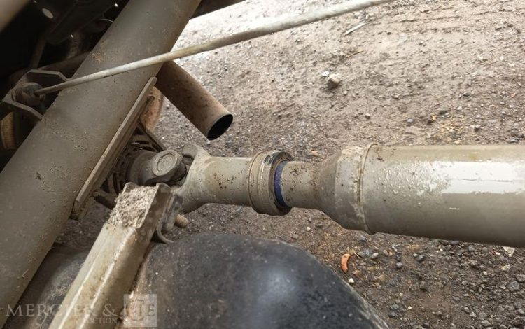 IVECO DAILY 35C13 BENNE AVEC COFFRE ACIER DIESEL – 129122 KMS – ANNEE 2016 ROUGE ED-184-WX