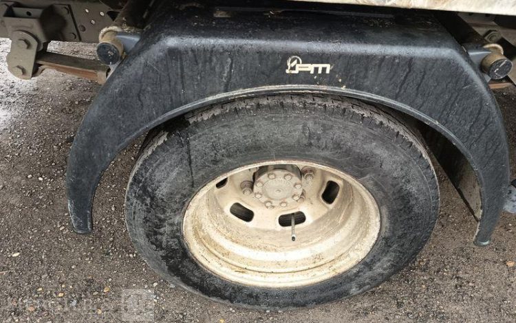 IVECO DAILY 35C13 BENNE AVEC COFFRE ACIER DIESEL – 129122 KMS – ANNEE 2016 ROUGE ED-184-WX