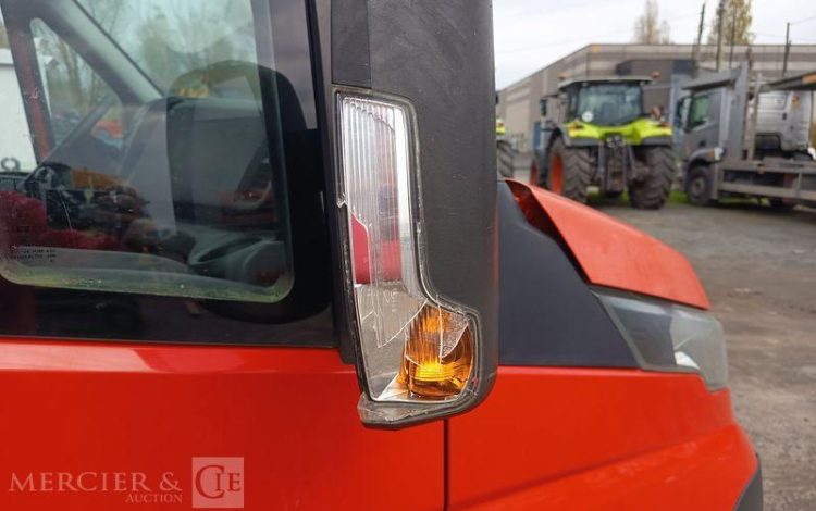 IVECO DAILY 35C13 BENNE AVEC COFFRE ACIER DIESEL – 131173 KMS – ANNEE 2016 ROUGE EG-738-GC