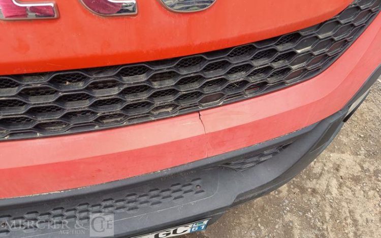 IVECO DAILY 35C13 BENNE AVEC COFFRE ACIER DIESEL – 131173 KMS – ANNEE 2016 ROUGE EG-738-GC