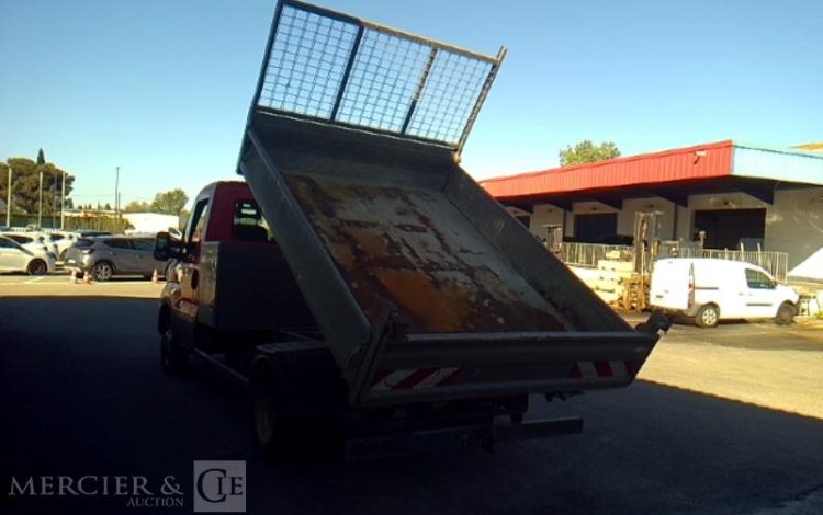 IVECO 35C13 BENNE SIMPLE CABINE COFFRE  EG-876-PX