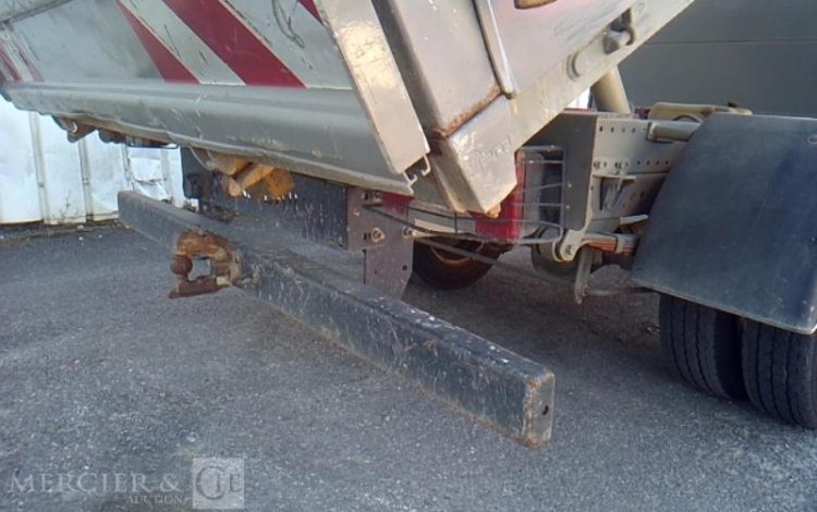 IVECO 35C13 BENNE SIMPLE CABINE COFFRE  EG-876-PX