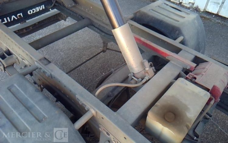 IVECO 35C13 BENNE SIMPLE CABINE COFFRE  EG-876-PX