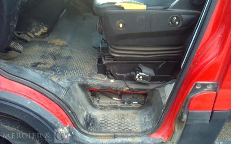 IVECO 35C13 BENNE SIMPLE CABINE COFFRE  EG-876-PX