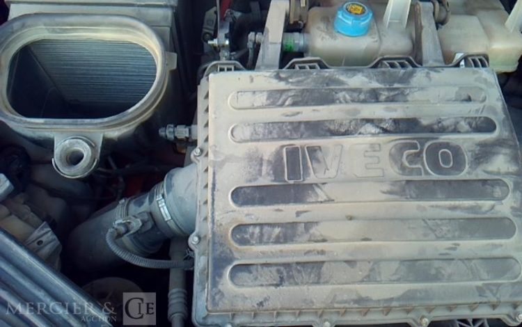 IVECO 35C13 BENNE SIMPLE CABINE COFFRE  EG-876-PX