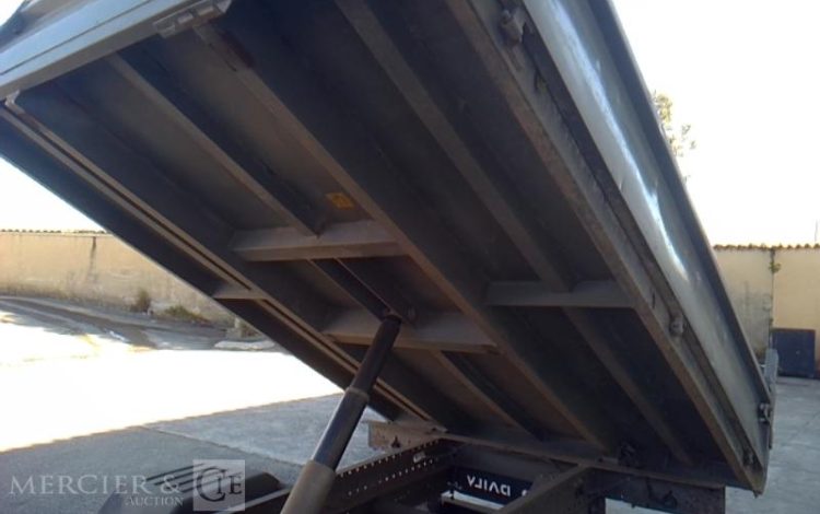 IVECO 35C13 BENNE SIMPLE CABINE COFFRE  EG-876-PX