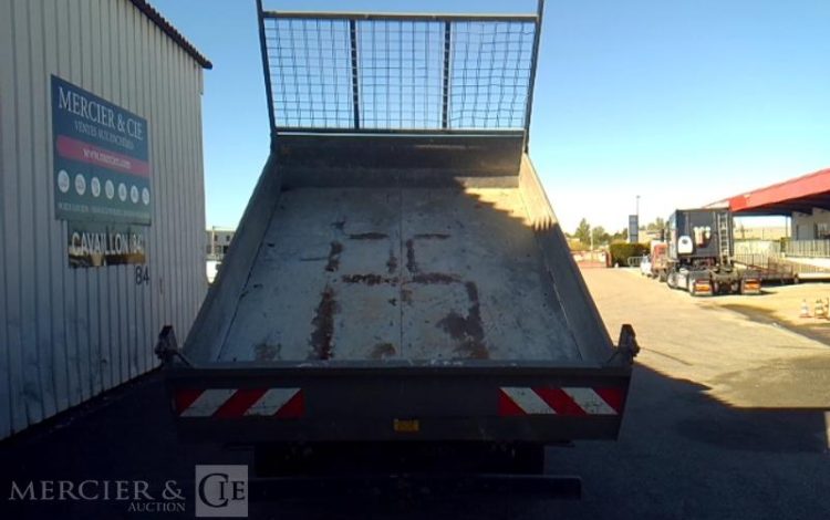 IVECO 35C13 BENNE SIMPLE CABINE COFFRE  EG-917-PX