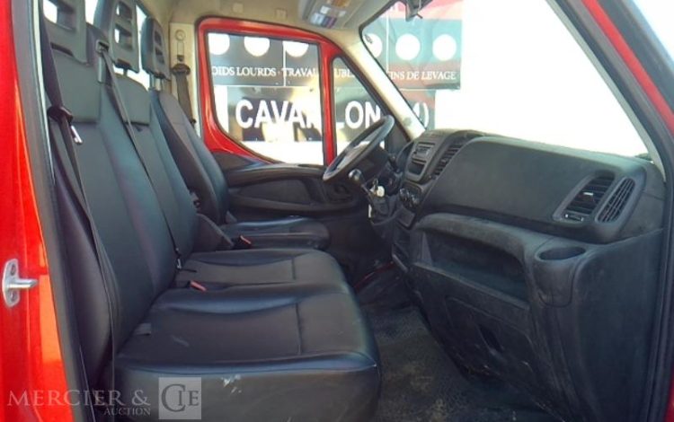 IVECO 35C13 BENNE SIMPLE CABINE COFFRE  EG-917-PX