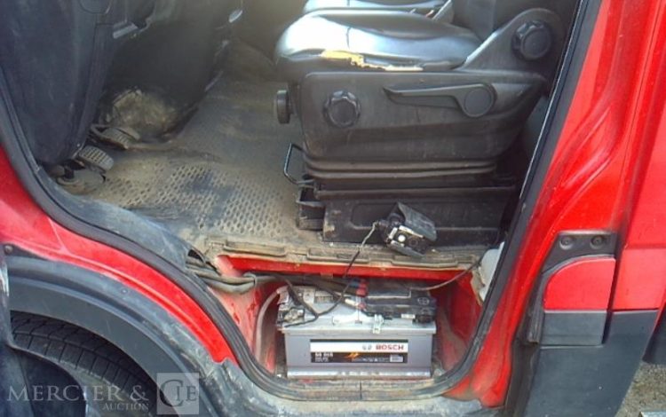 IVECO 35C13 BENNE SIMPLE CABINE COFFRE  EG-917-PX