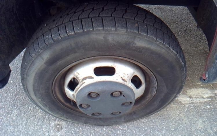 IVECO 35C13 BENNE SIMPLE CABINE COFFRE  EG-917-PX