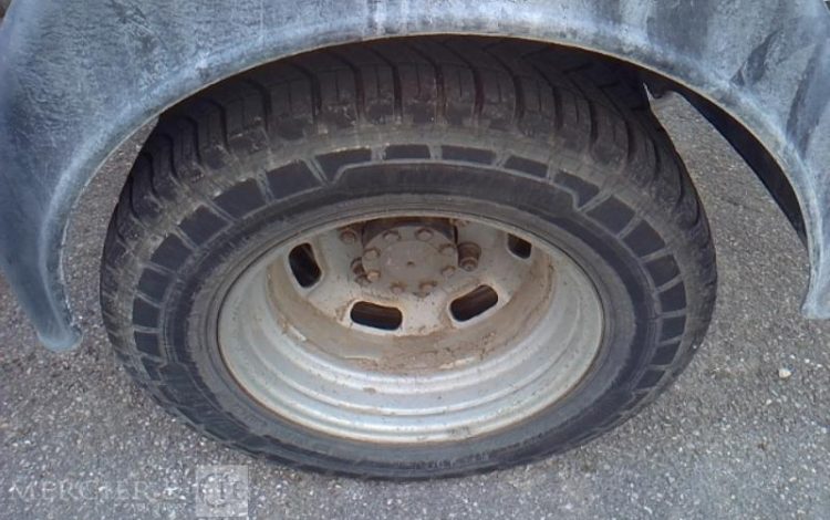 IVECO 35C13 BENNE SIMPLE CABINE COFFRE  EG-917-PX