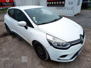RENAULT CLIO BLANC EH-058-YM