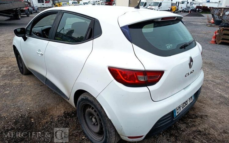 RENAULT CLIO BLANC EH-058-YM