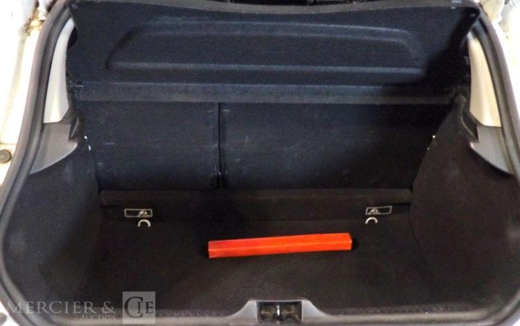 RENAULT CLIO IV 1.5 DCI 75 ENERGY ZEN BLANC EJ-032-LS