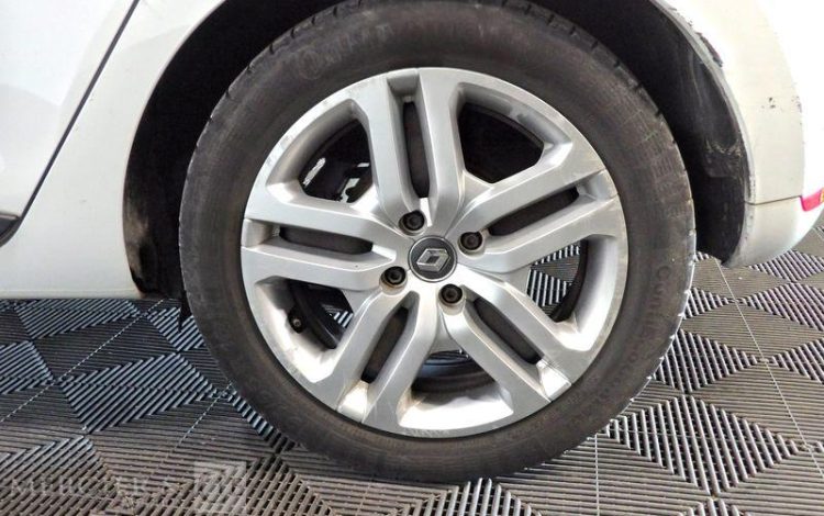 RENAULT CLIO IV BLANC EJ-200-MA