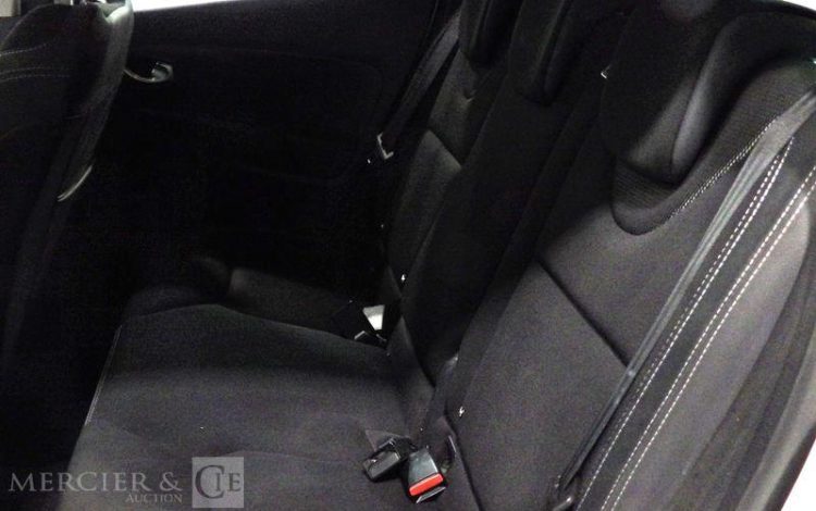 RENAULT CLIO IV BLANC EJ-529-QD