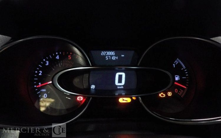 RENAULT CLIO IV BLANC EJ-529-QD