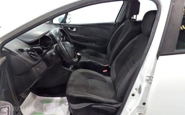 RENAULT CLIO IV BLANC EJ-574-PV