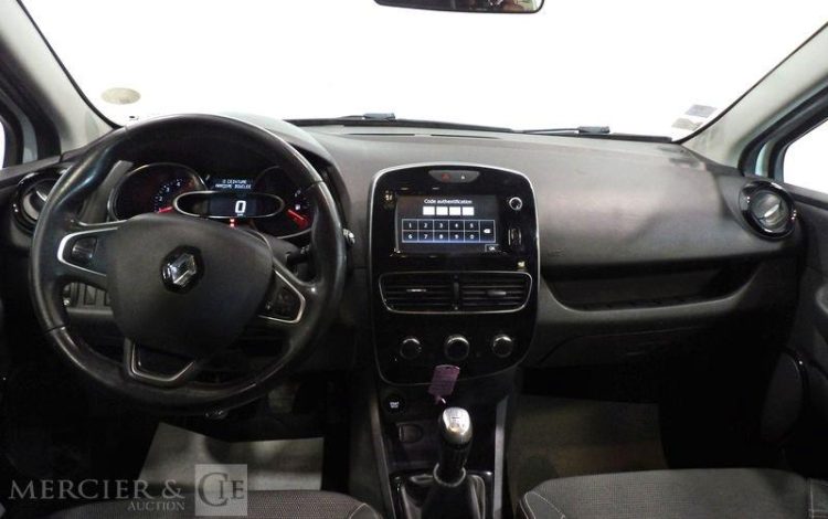 RENAULT CLIO IV BLANC EJ-574-PV