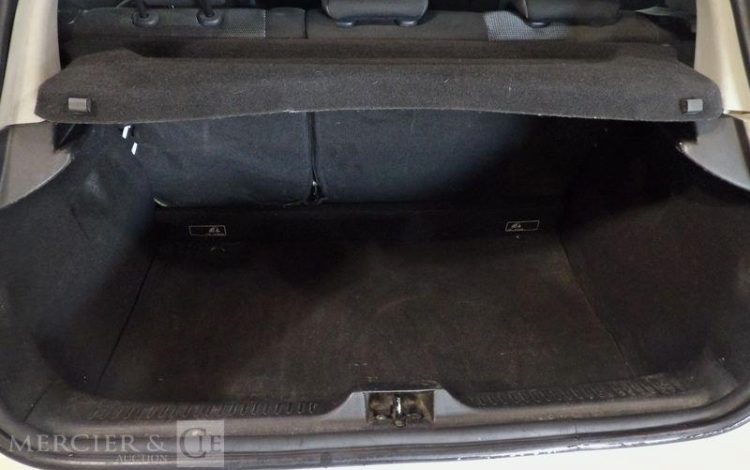 RENAULT CLIO IV BLANC EJ-574-PV