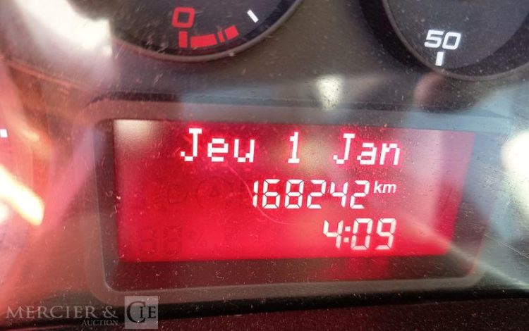 IVECO 35C13 BENNE SIMPLE CABINE COFFRE  EK-135-PE