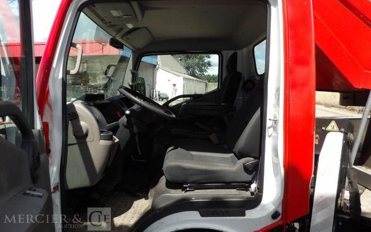 NISSAN CABSTAR NACELLE COMET ESF 17 16 M  EL-718-AP