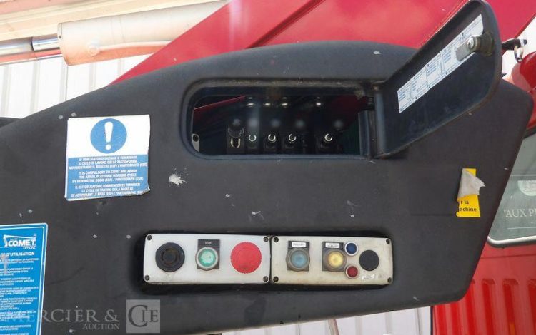 NISSAN CABSTAR NACELLE COMET ESF 17 16 M  EL-718-AP