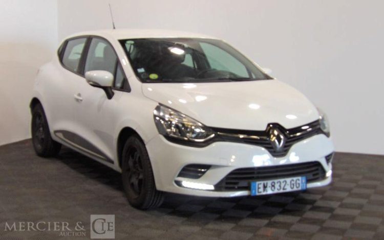 RENAULT CLIO IV BLANC EN-832-GG