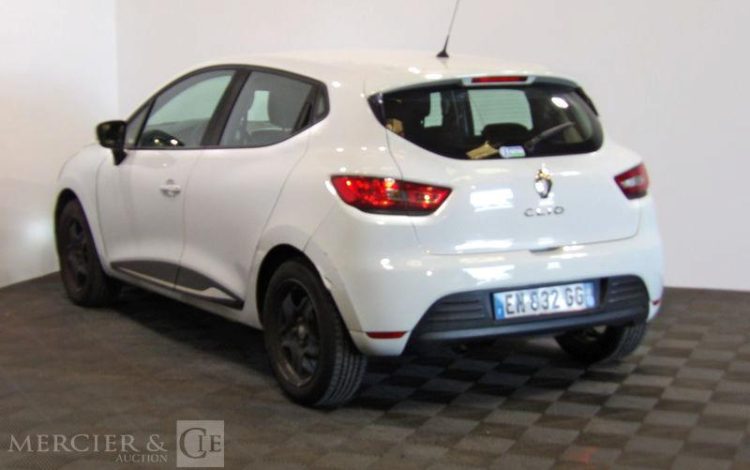 RENAULT CLIO IV BLANC EN-832-GG